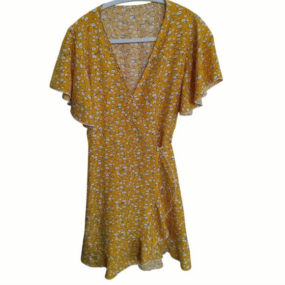 Y2K Women's yellow Floral romantic dress. Lightweight Flirty Cottagecore Medium - Picture 2 of 7